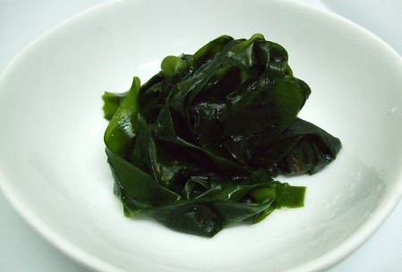 1024px-Boiled_wakame